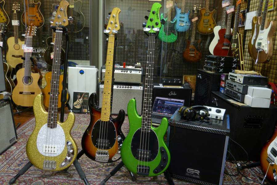 MUSIC MAN StingRayの歴史を感じる