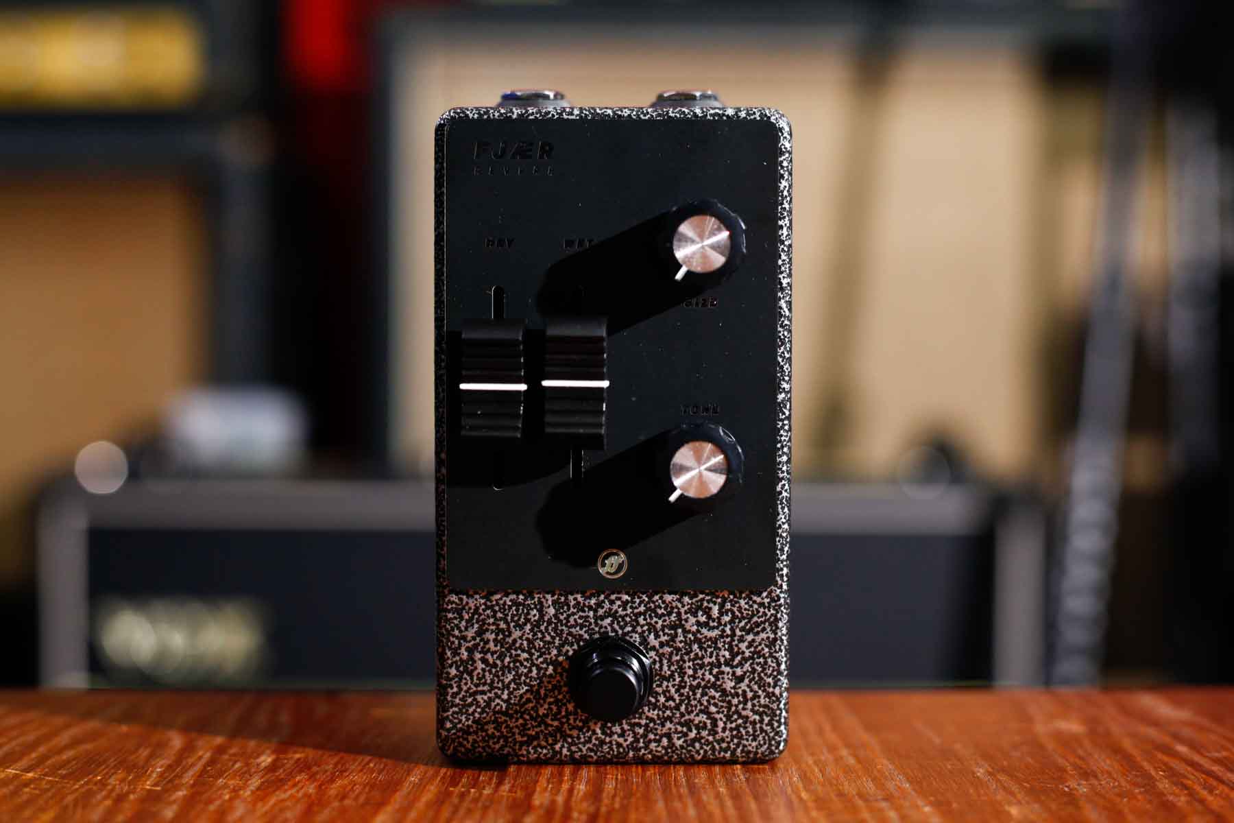 FJORD FUZZ SOL ファズ Fuzz AND Vibe! Fjord Fuzz SOL! - YouTube