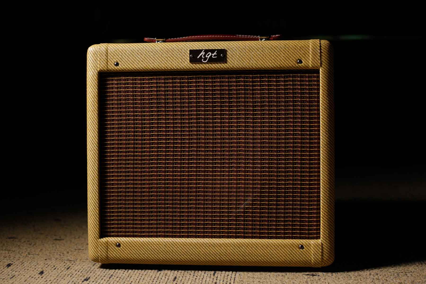 historique_guitars_hgamp3revsp
