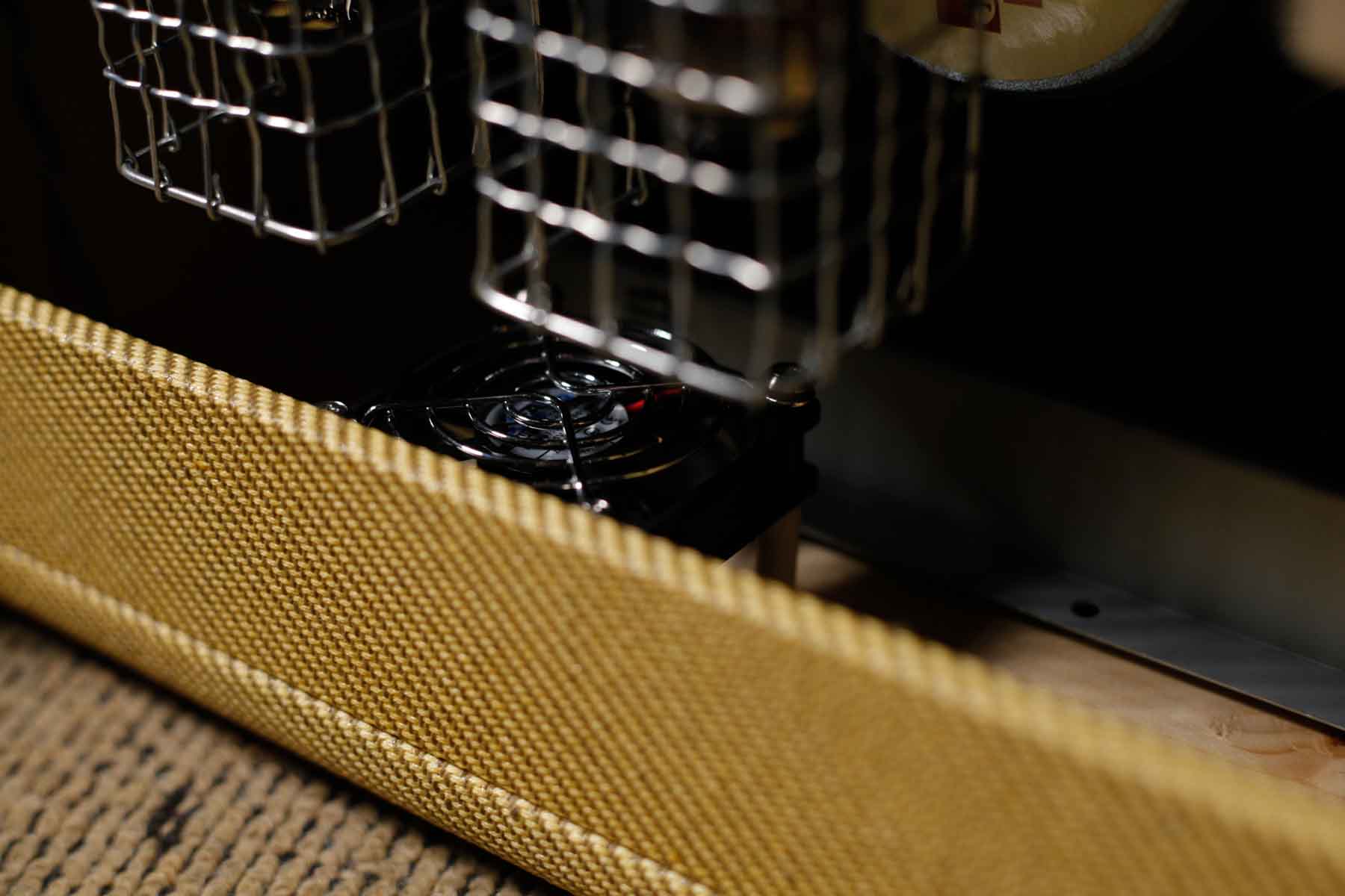 historique_guitars_hgamp3revsp